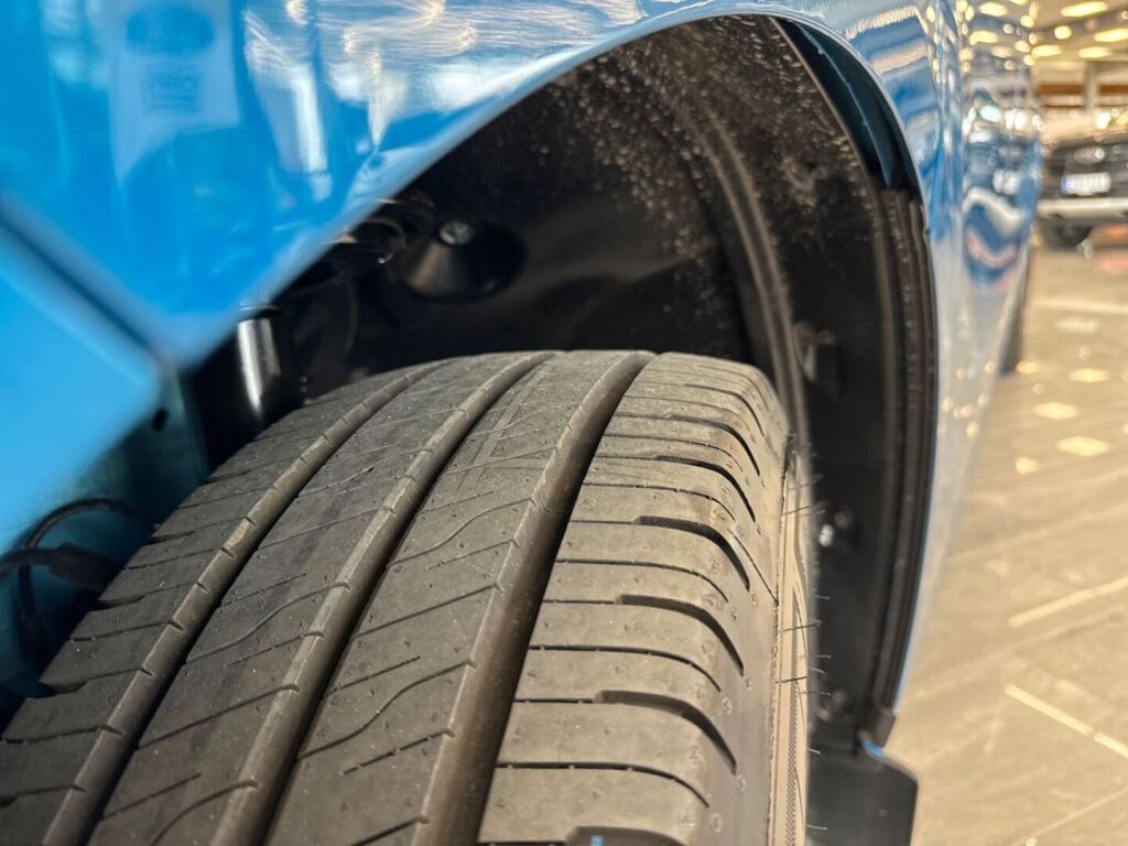 Ford Transit Custom 2026 Digital Aqua Blue
