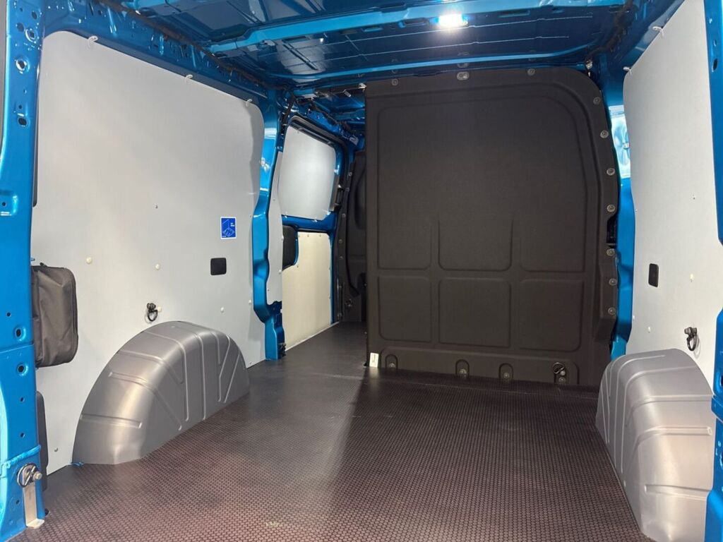 Ford Transit Custom 2026 Digital Aqua Blue