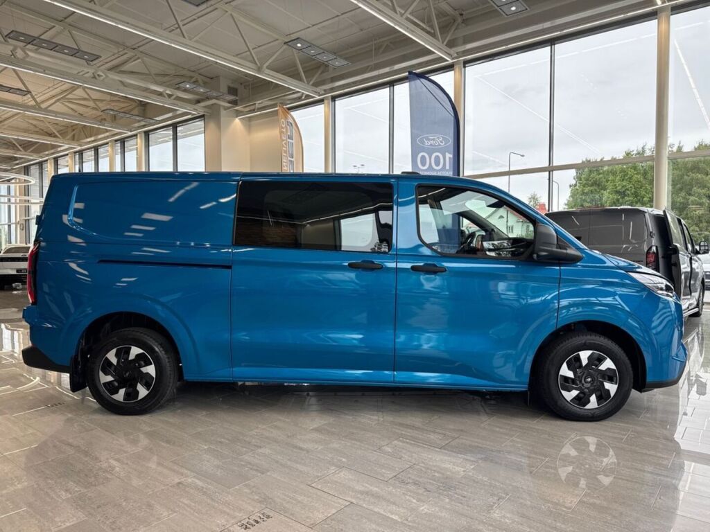 Ford Transit Custom 2026 Digital Aqua Blue