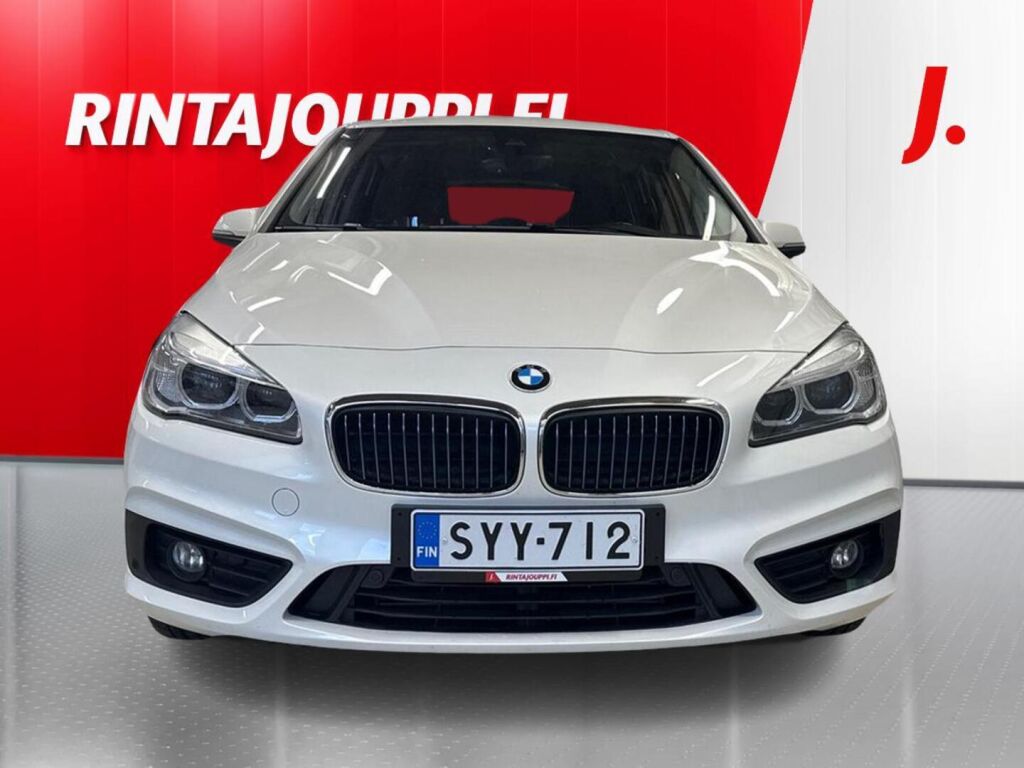 BMW 225 2017 Valkoinen