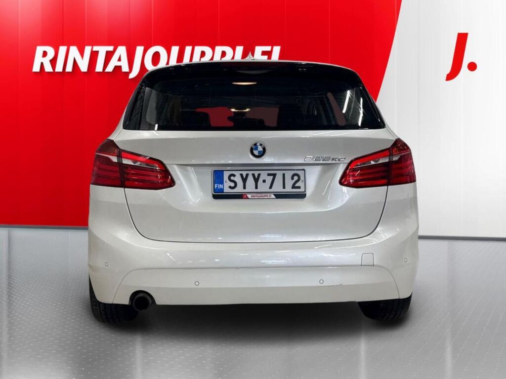 BMW 225 2017 Valkoinen