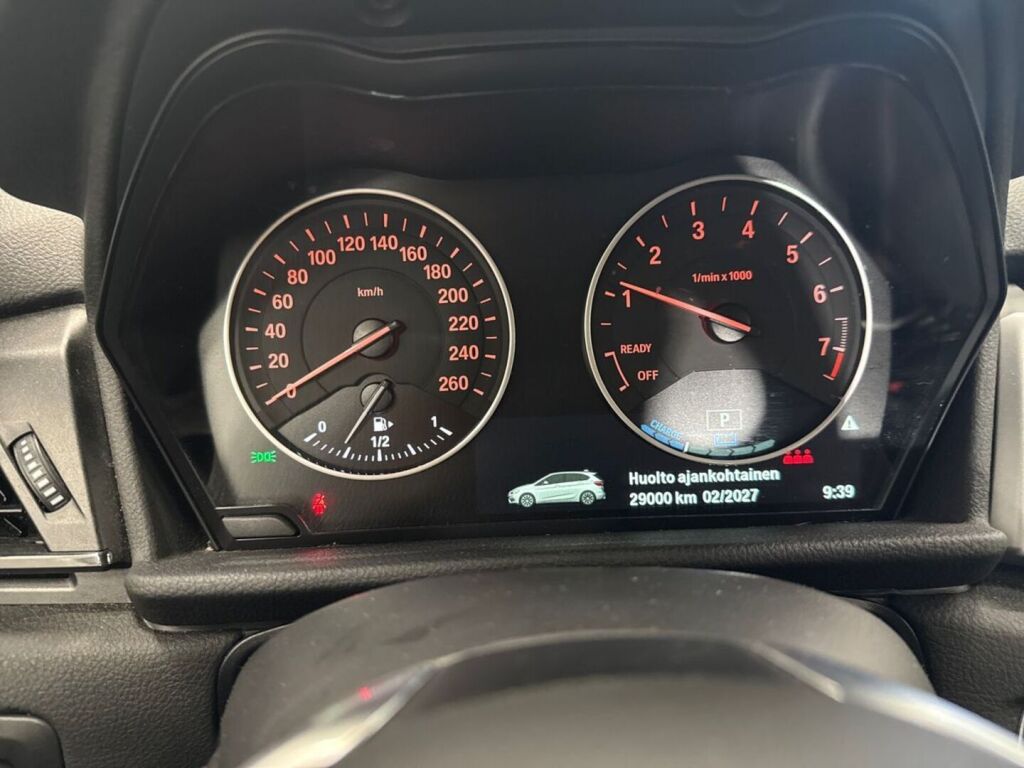 BMW 225 2017 Valkoinen