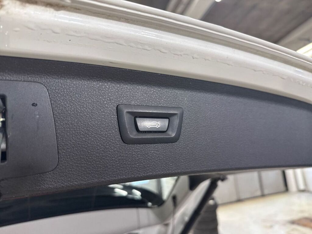 BMW 225 2017 Valkoinen