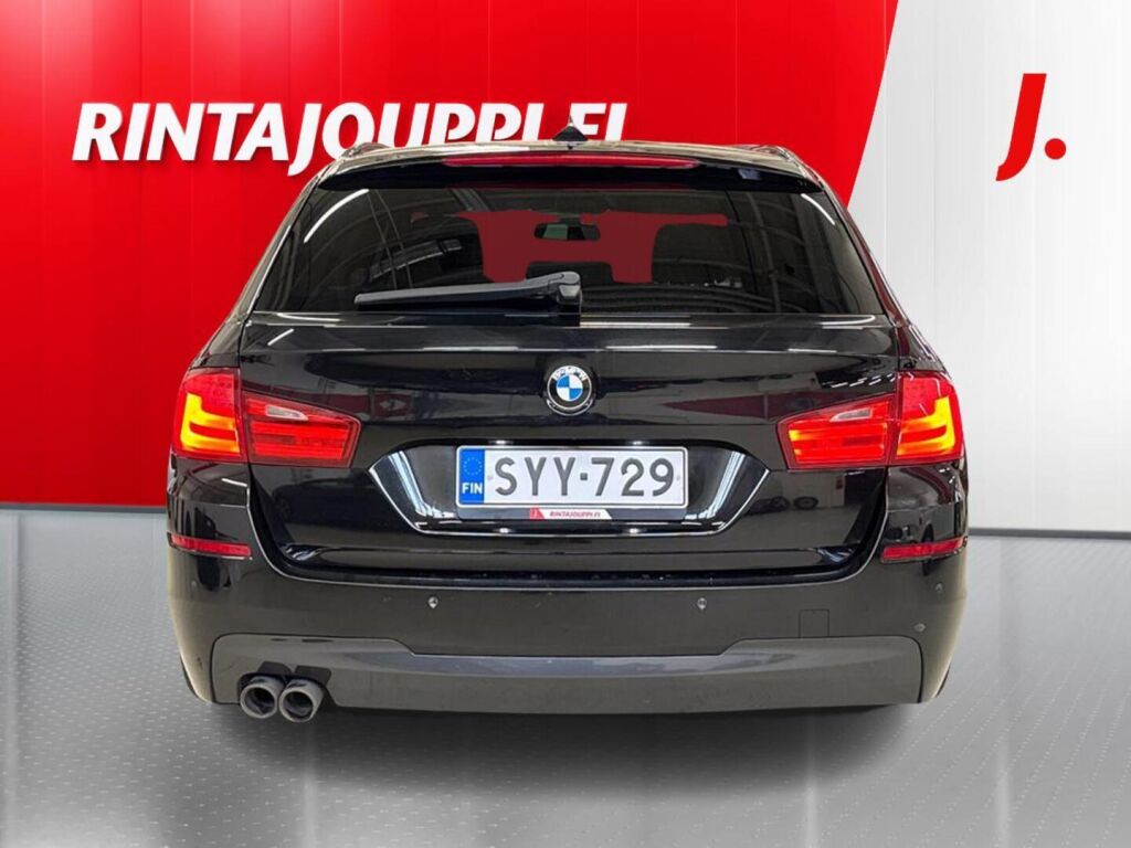 BMW 520 2012 Musta