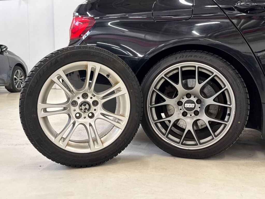 BMW 520 2012 Musta