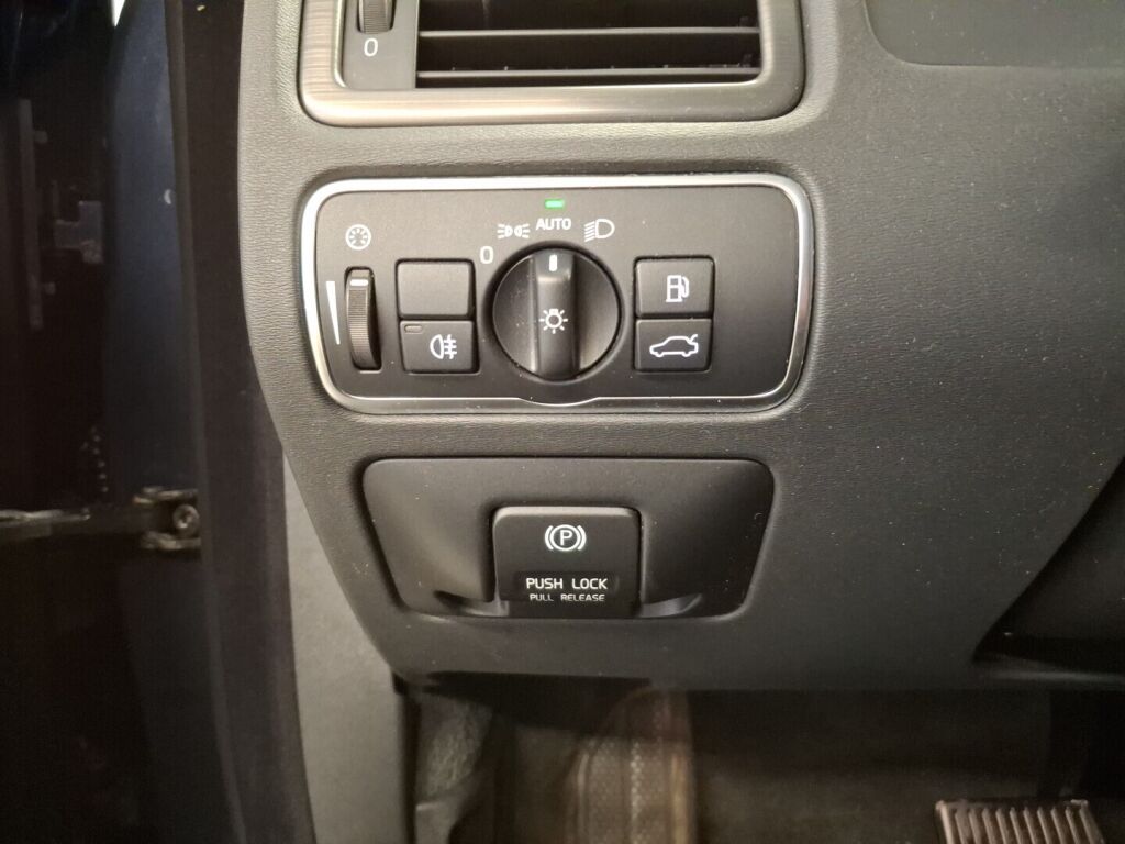 Volvo XC70 2014 Sininen