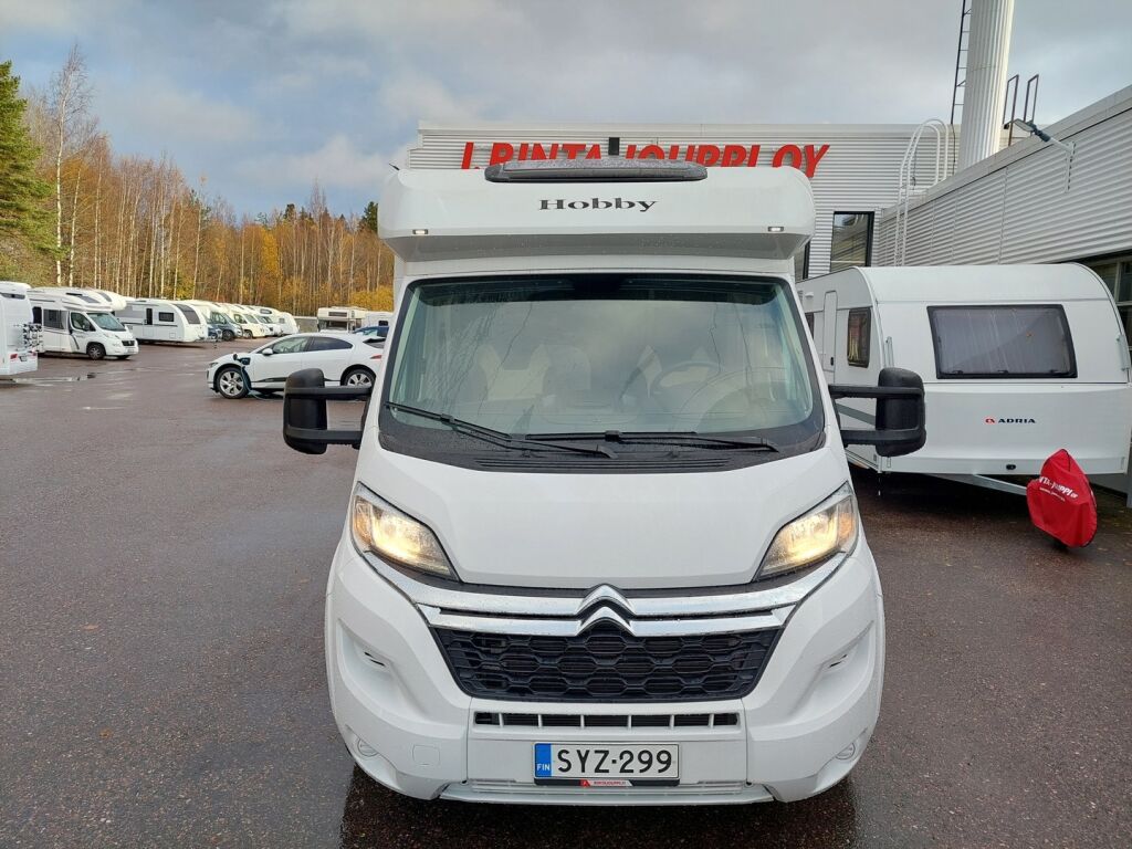Hobby Optima Ontour T65 HKM 2021 Valkoinen