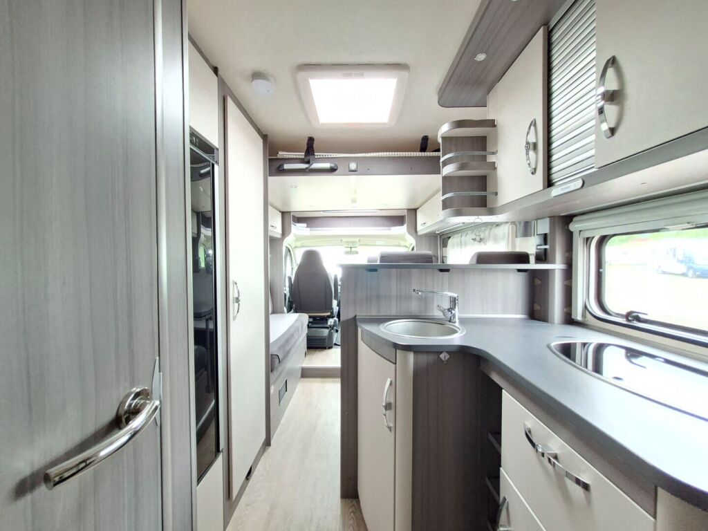Hobby Optima Ontour T65 HKM 2021 Valkoinen