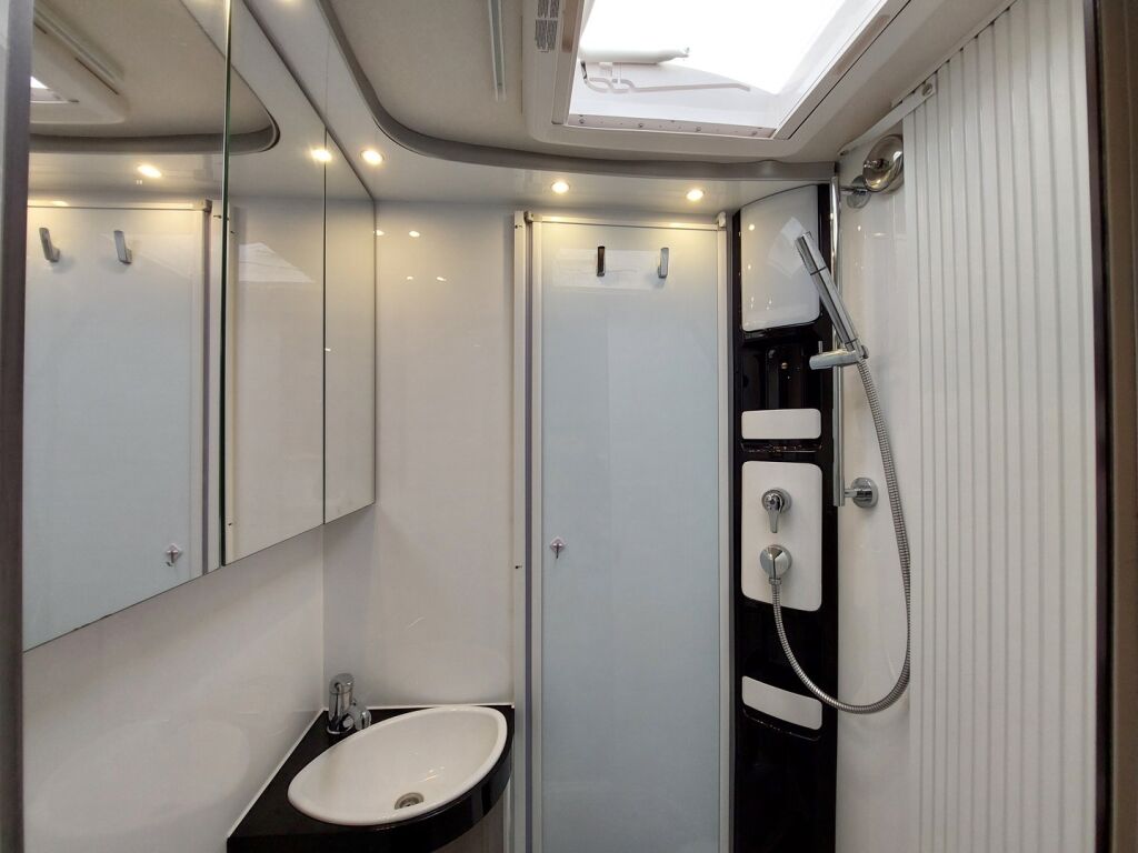 Hobby Optima Ontour T65 HKM 2021 Valkoinen