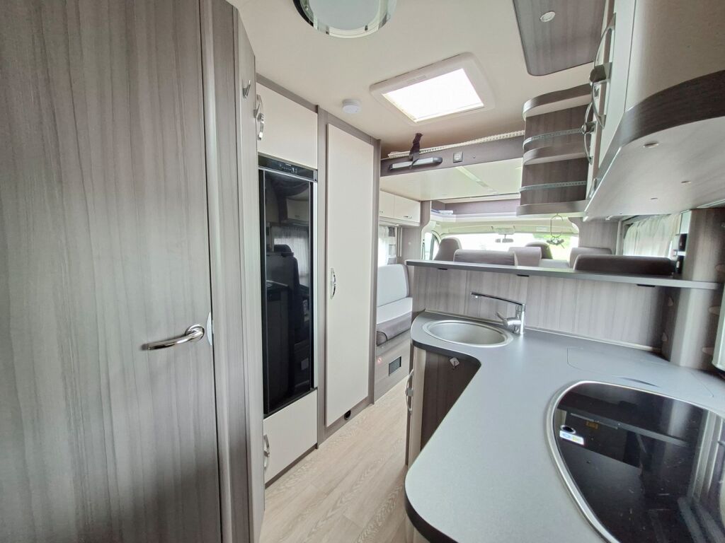 Hobby Optima Ontour T65 HKM 2021 Valkoinen