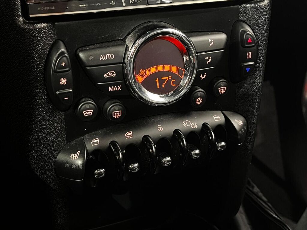 Mini Cooper 2011 Vihreä