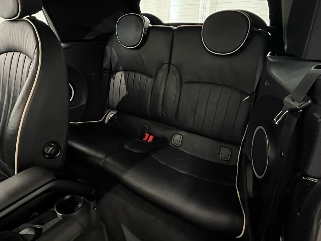 Mini Cooper 2011 Vihreä