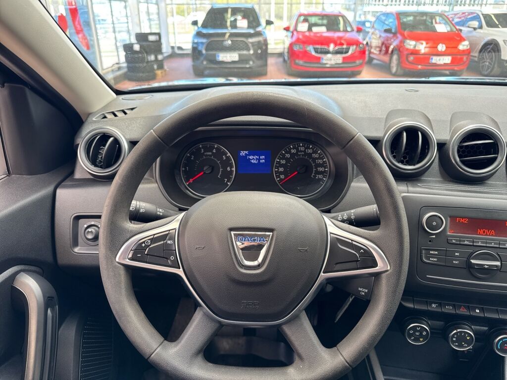 Dacia Duster 2021 Musta
