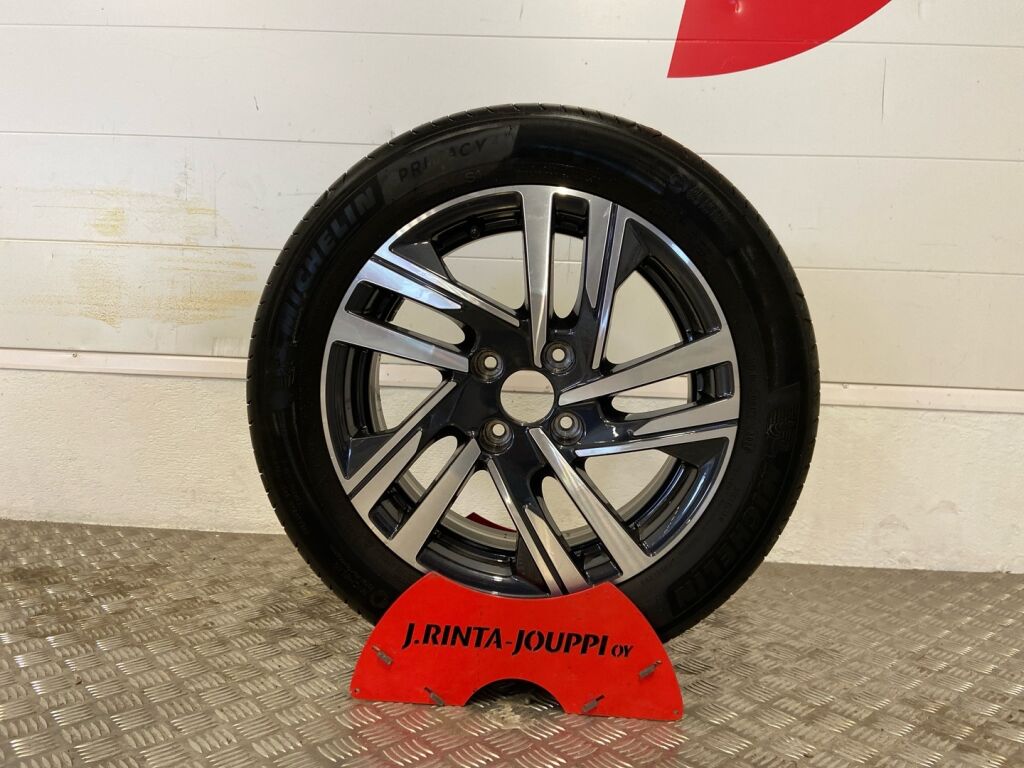 Peugeot 208 2021 Keltainen