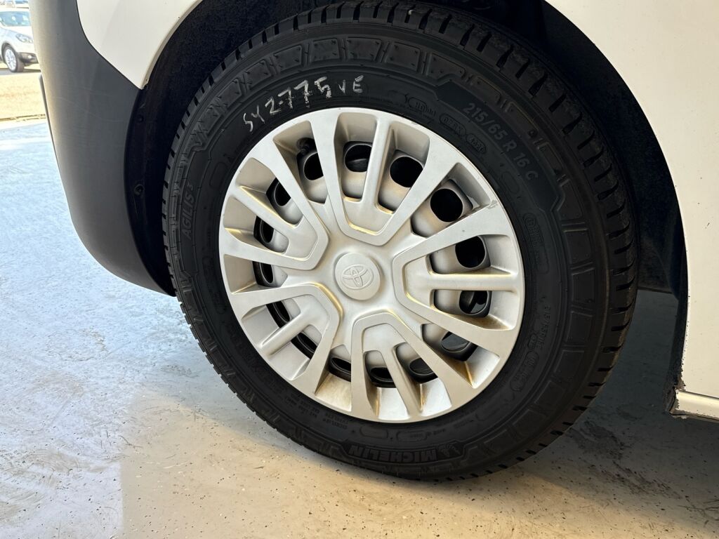 Toyota Proace Verso 2021 Valkoinen