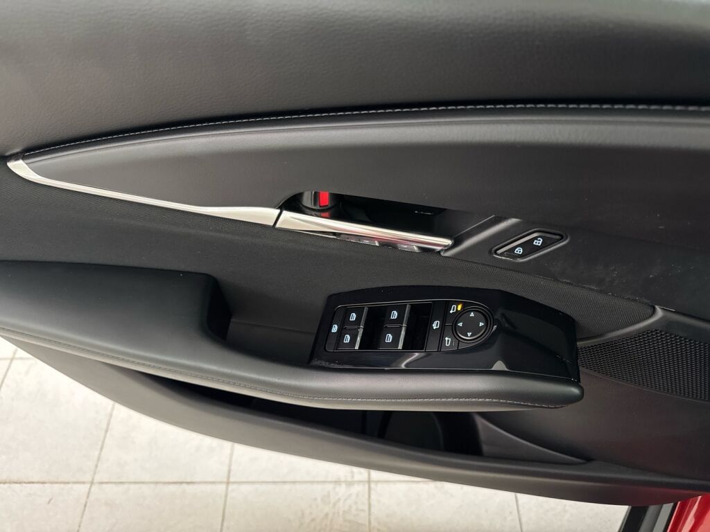 Mazda CX-30 2022 Punainen