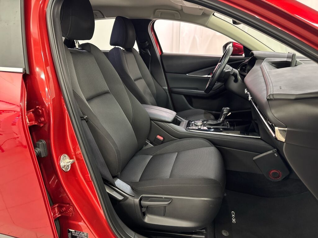 Mazda CX-30 2022 Punainen