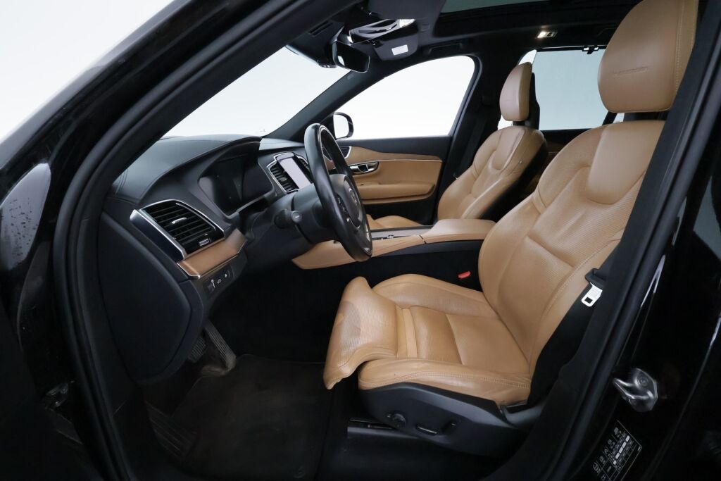 Volvo XC90 2015 Musta