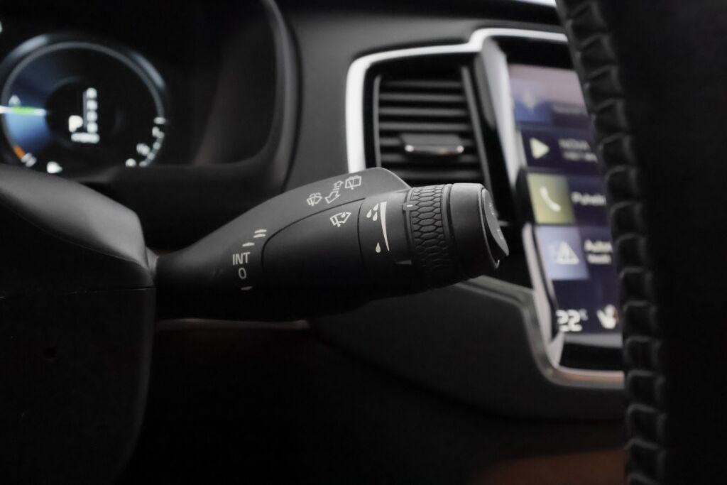 Volvo XC90 2015 Musta