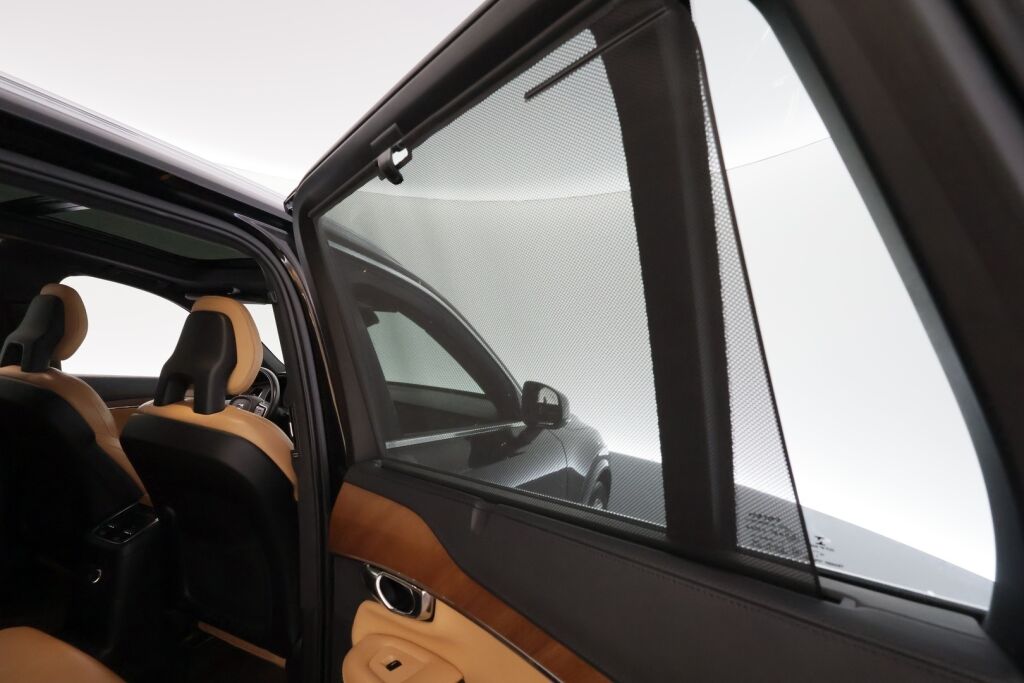 Volvo XC90 2015 Musta