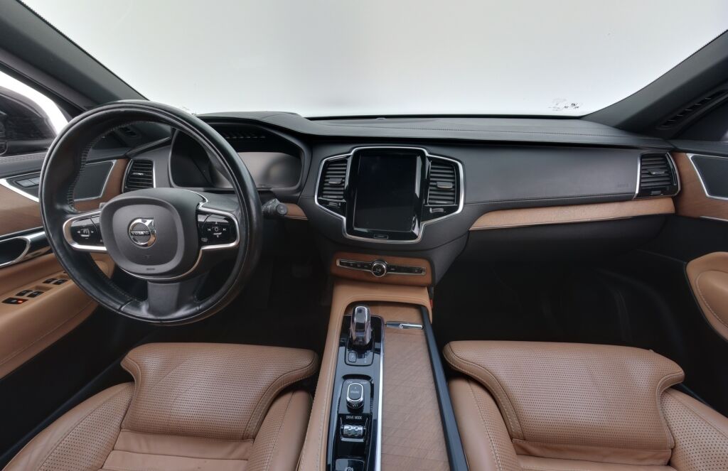 Volvo XC90 2015 Musta