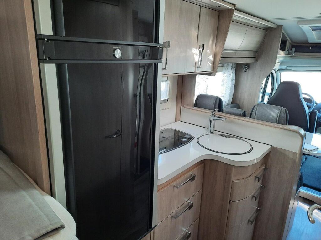 Kabe Travel Master Classic 740 LGB 2021 Valkoinen