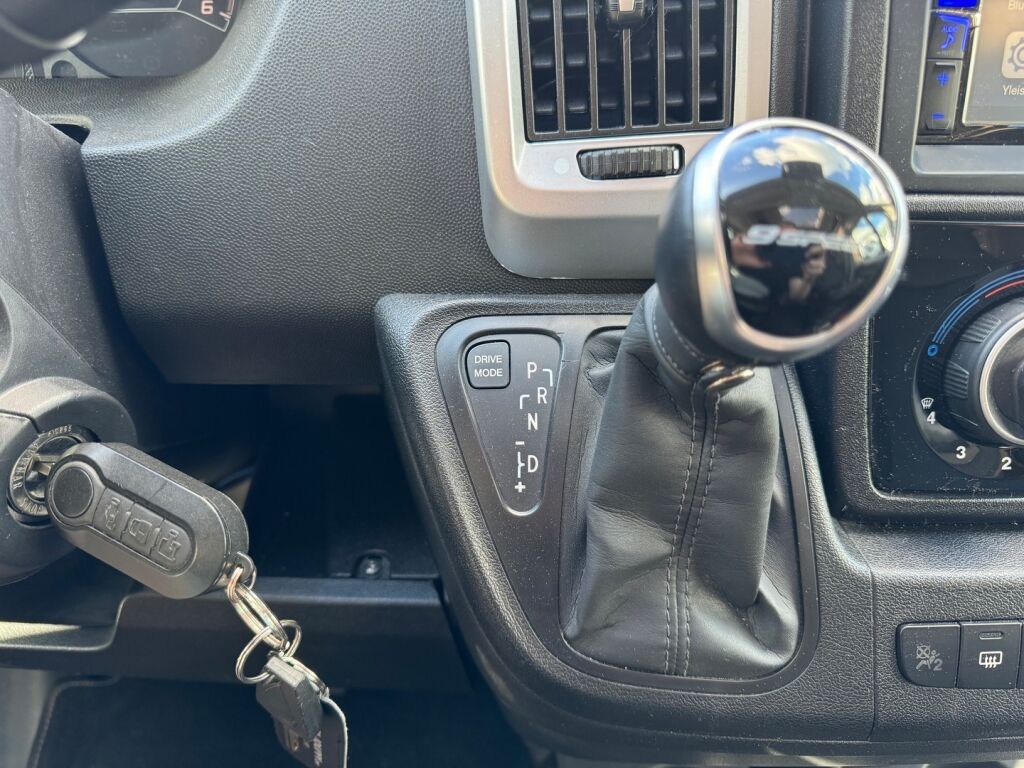 Kabe Travel Master Classic 740 LGB 2021 Valkoinen