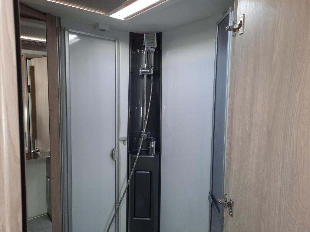 Kabe Travel Master Classic 740 LGB 2021 Valkoinen