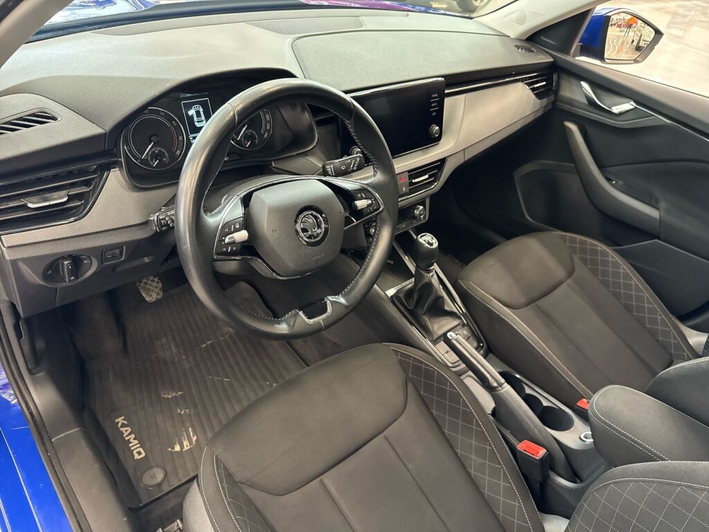 Skoda Kamiq 2021 Sininen
