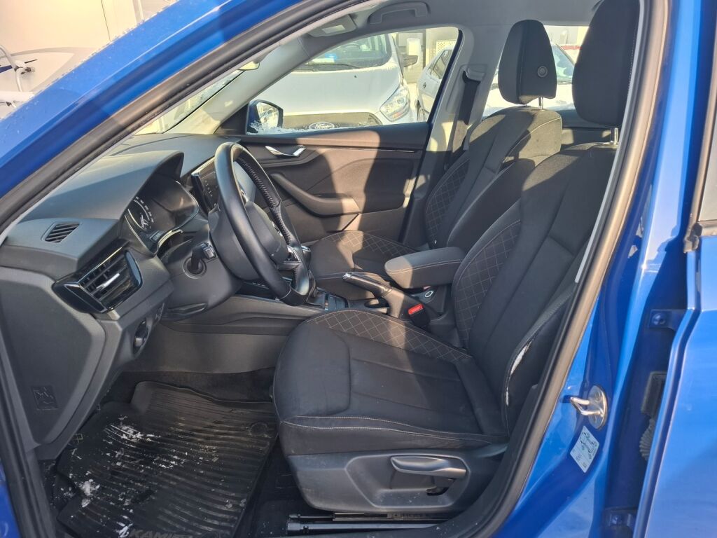 Skoda Kamiq 2021 Sininen