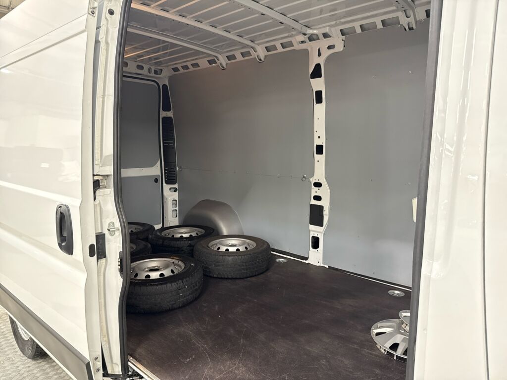 Citroen Jumper 2023 Valkoinen