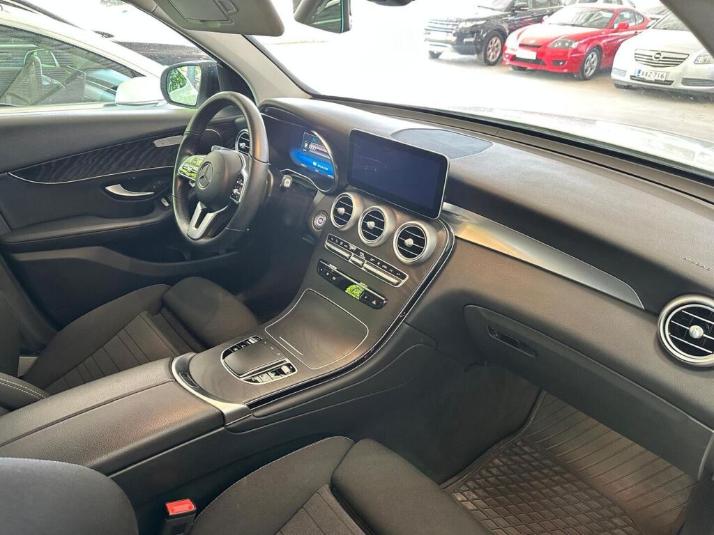 Mercedes-Benz GLC 2021 Valkoinen