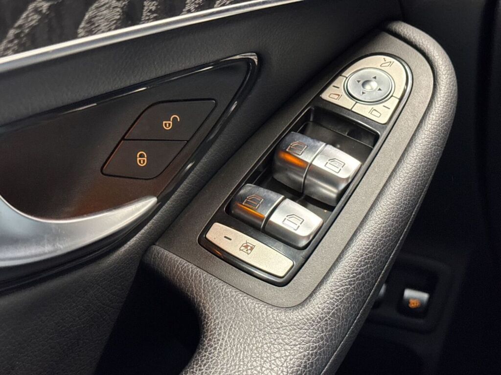 Mercedes-Benz GLC 2021 Valkoinen