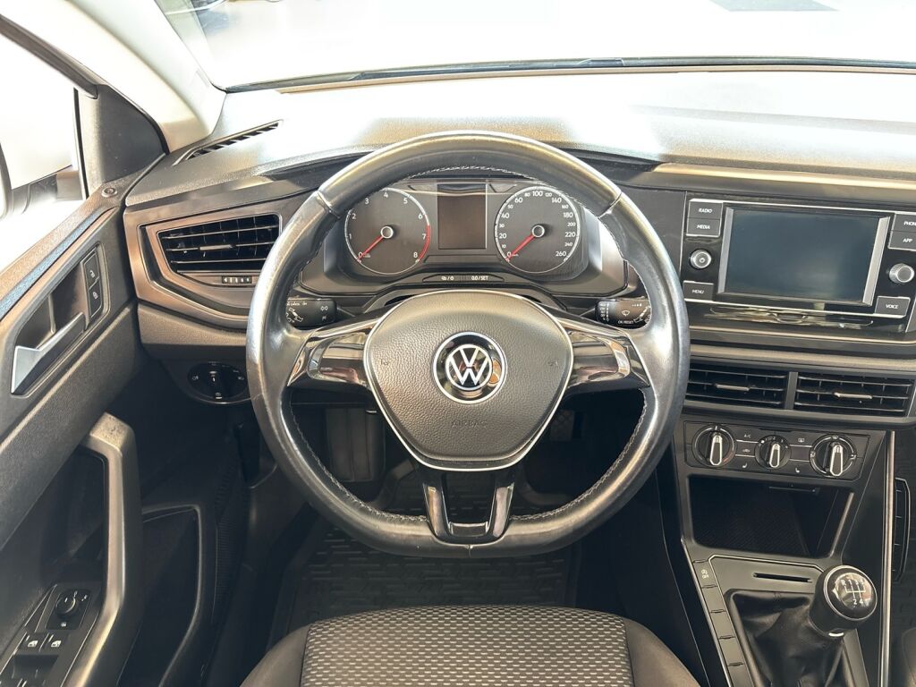 Volkswagen Polo 2021 Valkoinen