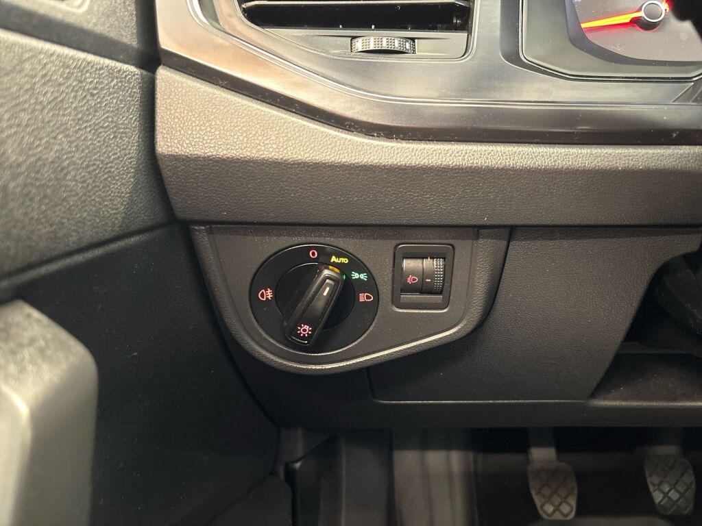 Volkswagen Polo 2021 Valkoinen