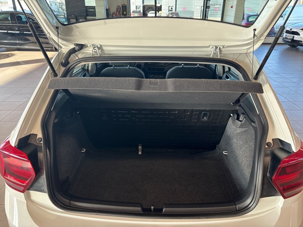 Volkswagen Polo 2021 Valkoinen