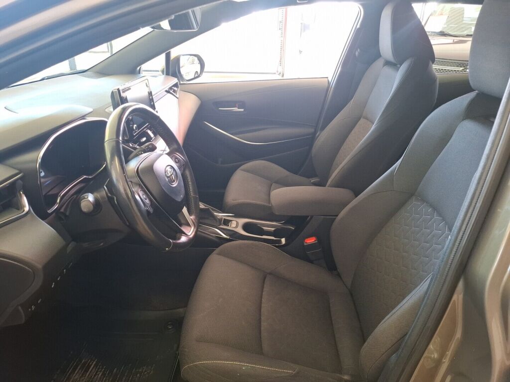 Toyota Corolla 2021 Ruskea (beige)