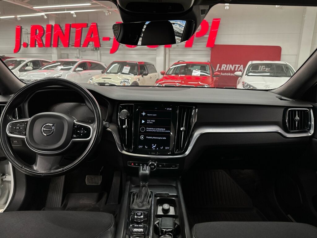 Volvo V60 Cross Country 2020 Valkoinen