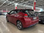 Nissan Leaf 2021 Punainen