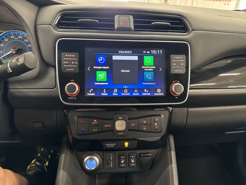 Nissan Leaf 2021 Punainen