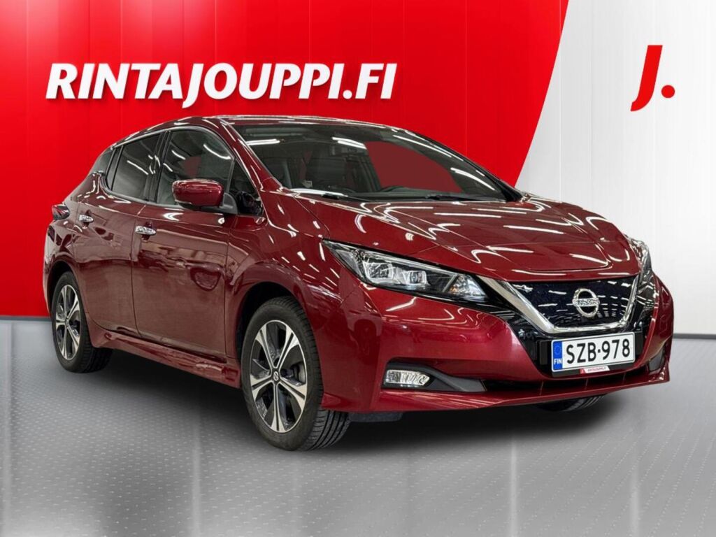 Nissan Leaf 2021 Punainen