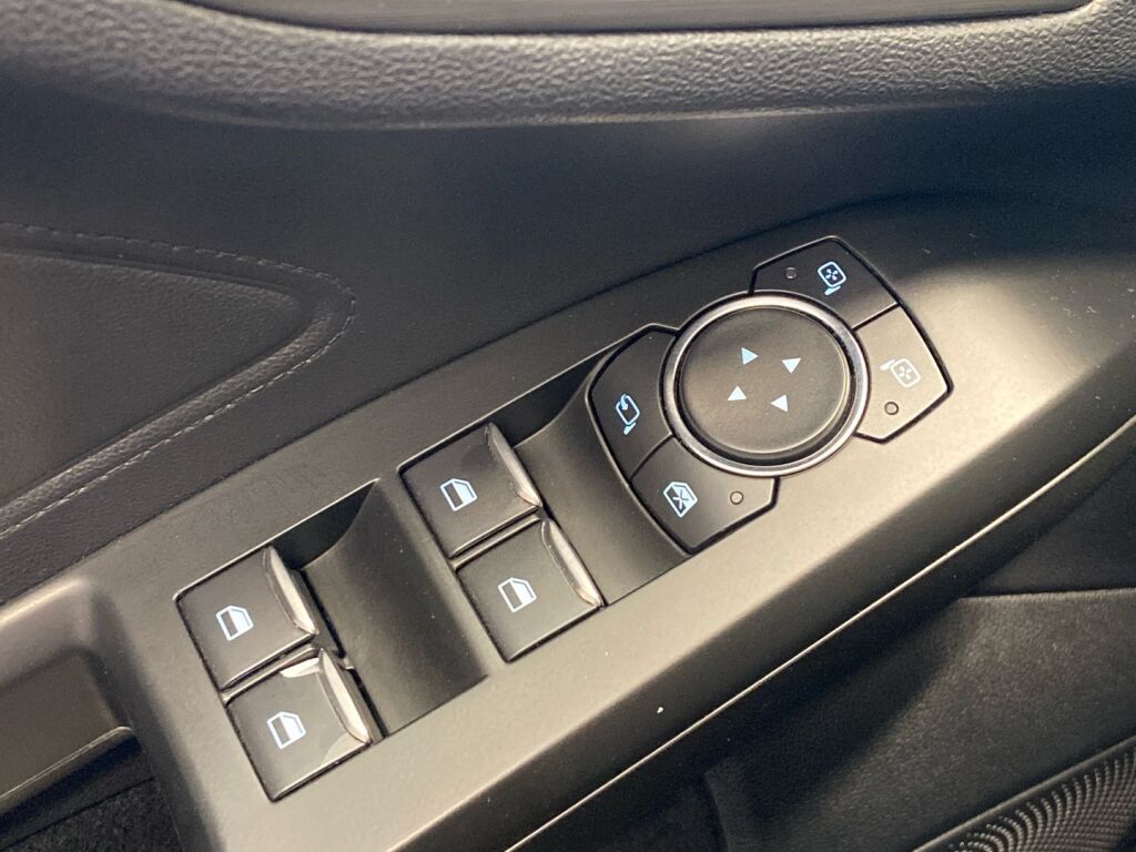 Ford Focus 2020 Sininen