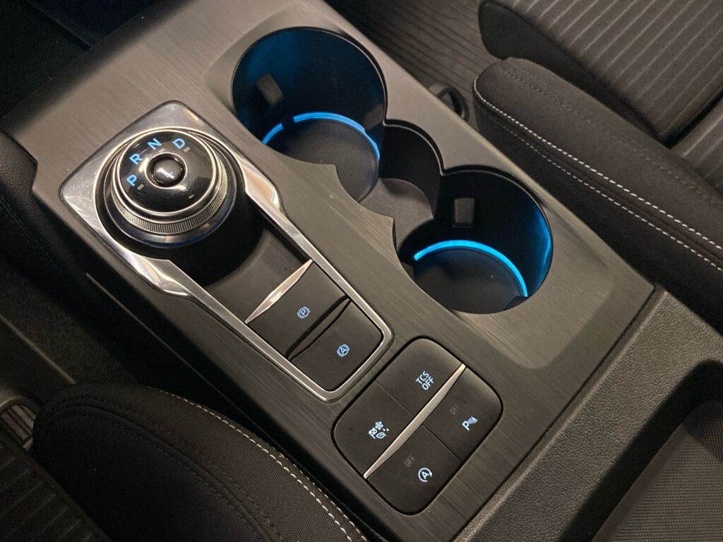 Ford Focus 2020 Sininen