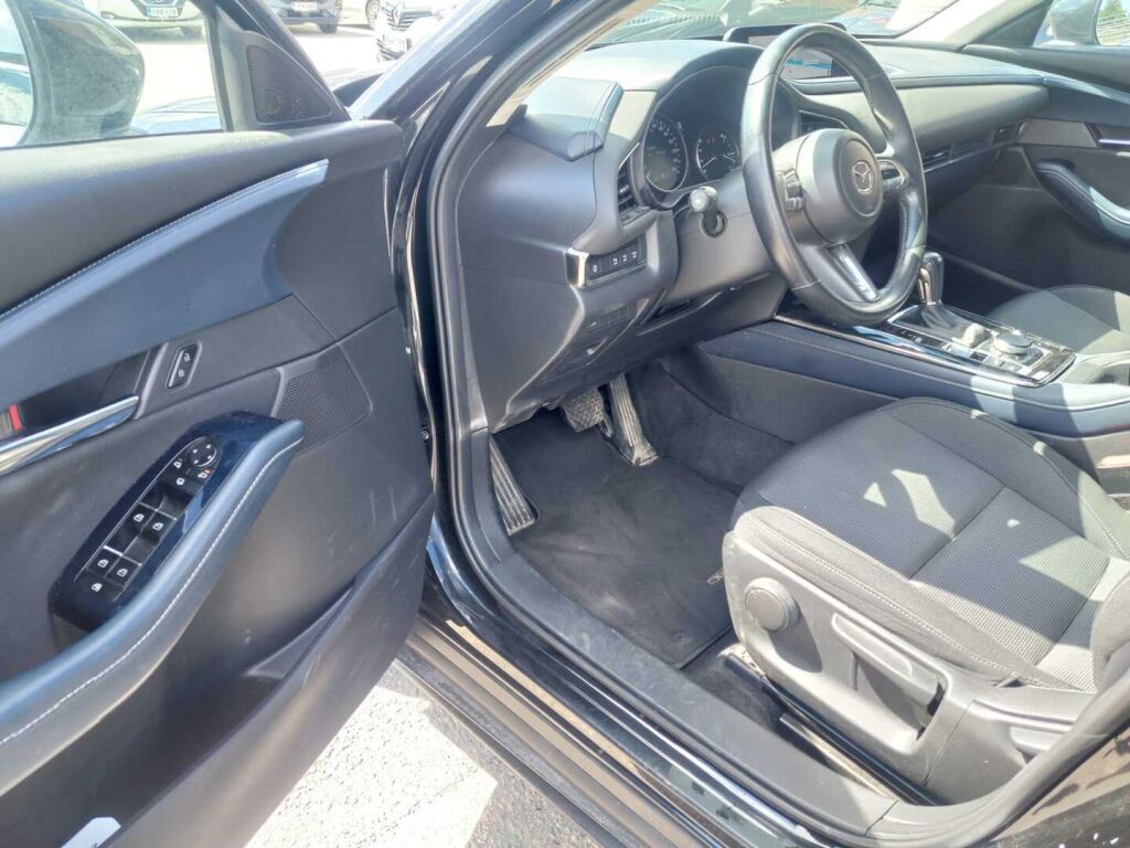 Mazda CX-30 2020 Musta