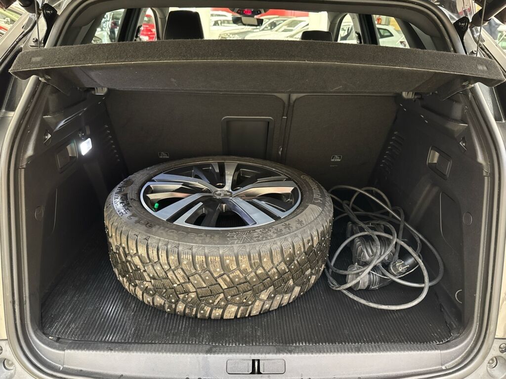 Peugeot 3008 2020 Harmaa