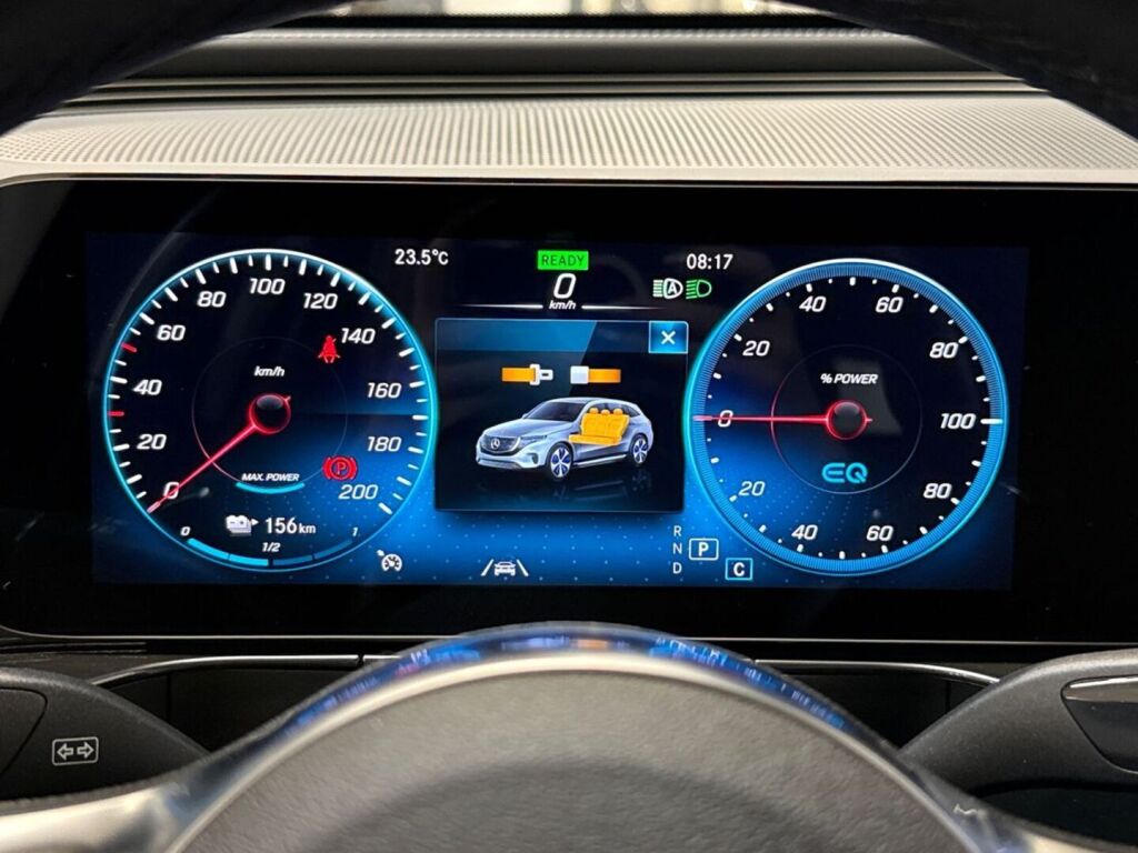 Mercedes-Benz EQC 2021 Valkoinen