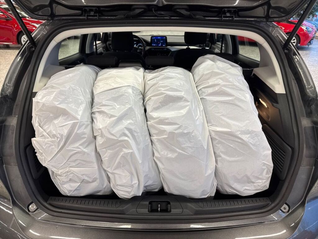 Ford Focus 2021 Harmaa