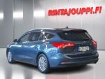 Ford Focus 2022 Sininen