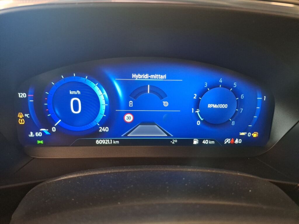 Ford Focus 2022 Sininen