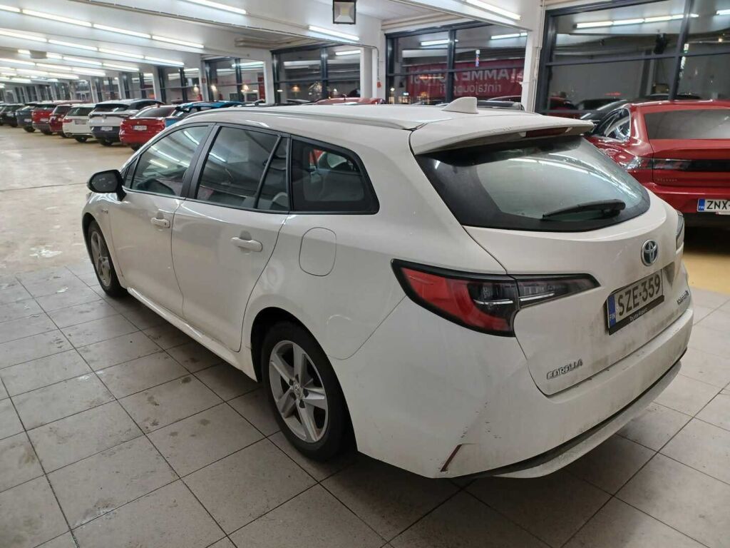 Toyota Corolla 2021 Valkoinen